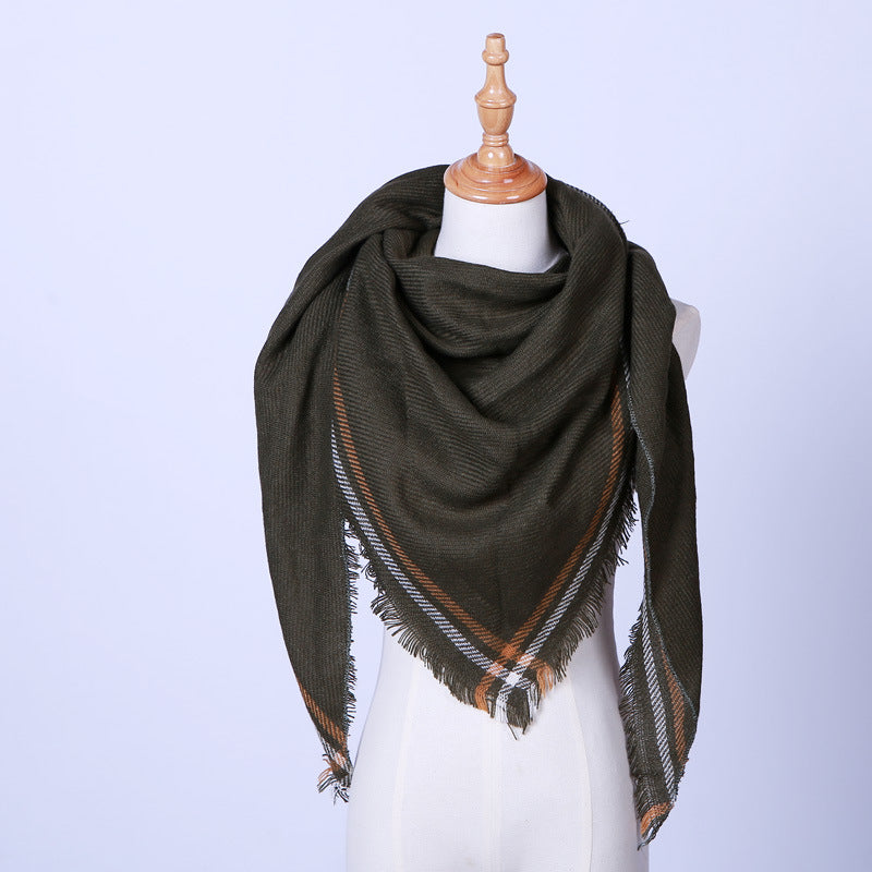 Imitation cashmere scarf 48 triangle scarf classic British plaid warm shawl - Loritta