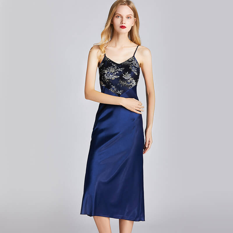 Chemises Summer Silk Thin Sexy Sling Nightdress Women Embroidery Mid-length Skirt Homewear