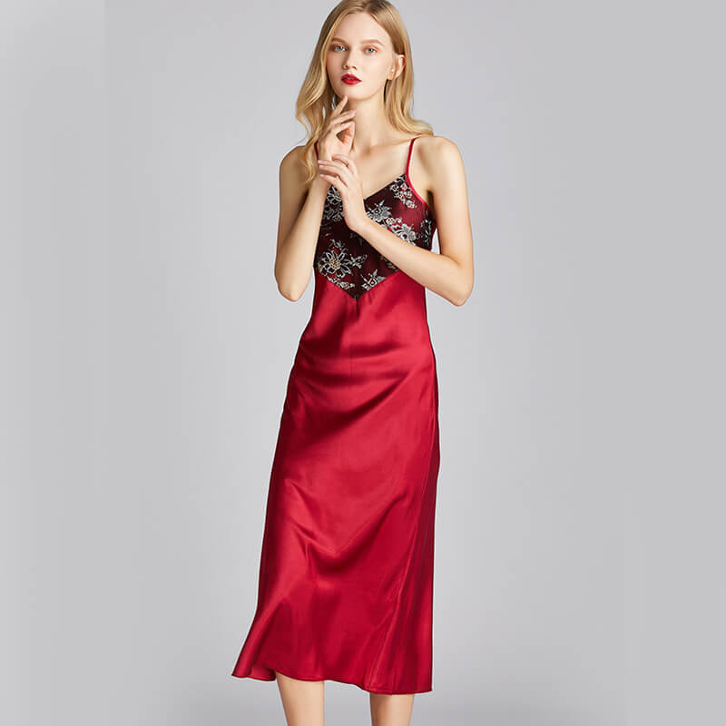 Chemises Summer Silk Thin Sexy Sling Nightdress Women Embroidery Mid-length Skirt Homewear